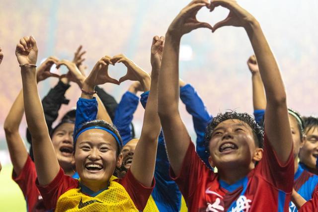 鹈鹕险胜无杜兰特太阳终结9连败 灰熊险胜国王